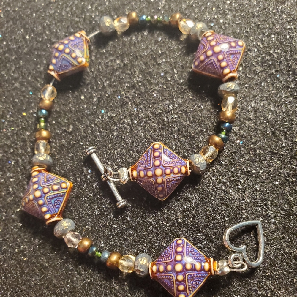 Handmade "MOOD bracelet."